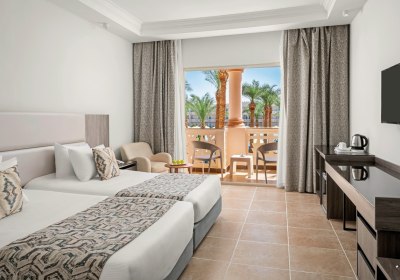 Wohnbeispiel Doppelzimmer Standard Poolblick