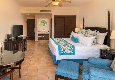 Deluxe Tropical View King