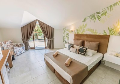 Wohnbeispiel Doppelzimmer Lagoon Roof Poolblick