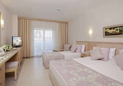 Wohnbeispiel Doppelzimmer Standard Poolseite