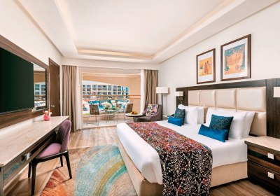 Wohnbeispiel Doppelzimmer Deluxe Poolblick