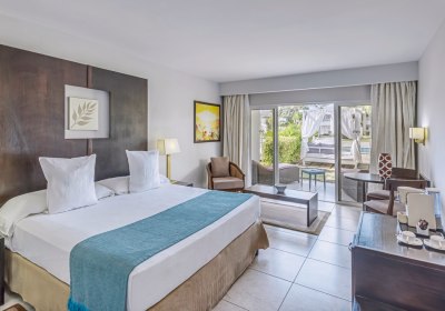 Wohnbeispiel Juniorsuite Garden Swim Up Royal Service