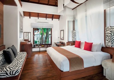 Wohnbeispiel Hydro Pool Villa