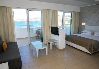 Theo Sunset Bay Hotel