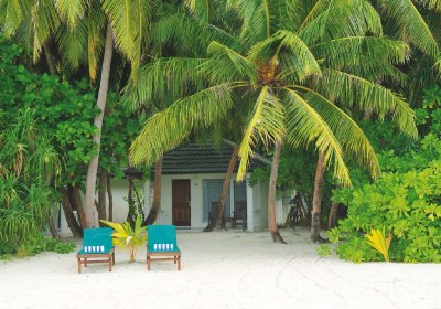 Holiday Island Resort & Spa