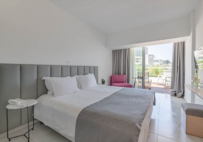 Napa Mermaid Hotel & Suites