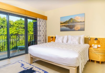 Ocean's Creek Beach Hotel