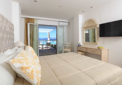 Cavomarina Beach Hotel