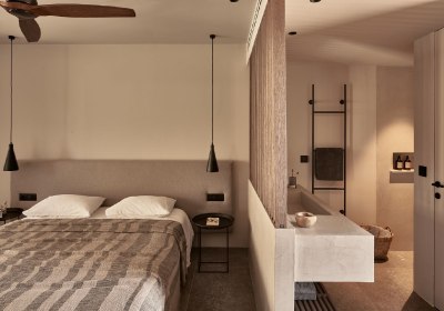 Theros All Suites