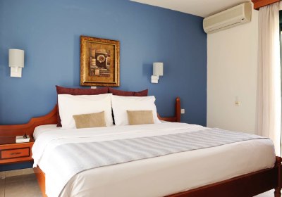 Atlantica Caldera Bay