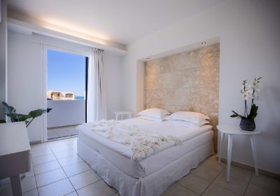 Akrogiali Beach Hotel Apts.