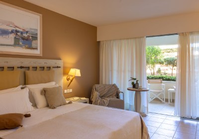 Giannoulis Santa Marina Plaza