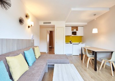 Universal Laguna Garden