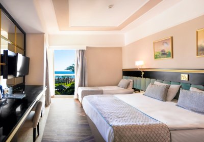 Royal Atlantis Spa & Resort