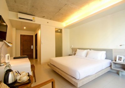 Sunshine Hotel & Residence