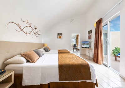 LIVVO Risco del Gato Suites