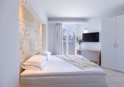 Akrogiali Beach Hotel Apts.