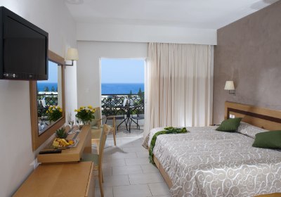 Grand Hotel Holiday Resort