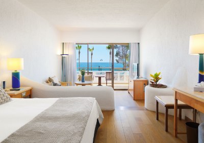 Coral Beach Hotel & Resort