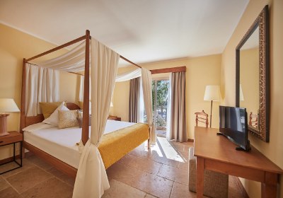 Pula Suites Boutique Resort