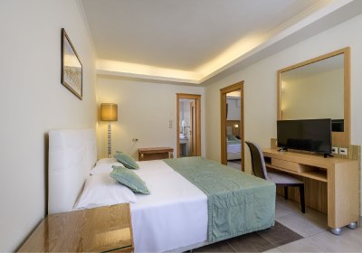 Natura Village Hotel & Spa
