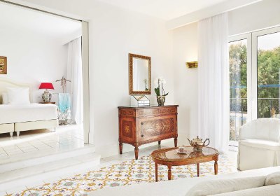 Caramel A Grecotel Resort to live