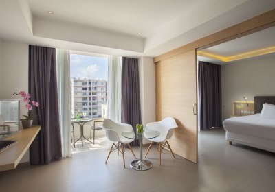 The Royal Apollonia, Elegant collection by Louis Hotels