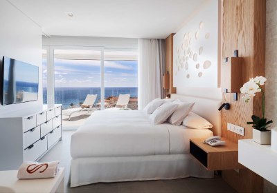 Royal Hideaway Corales Suites