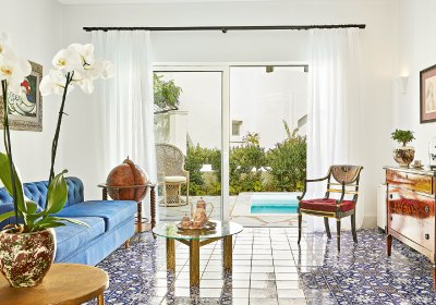 Caramel A Grecotel Resort to live