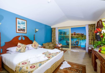 Titanic Palace & Aquapark