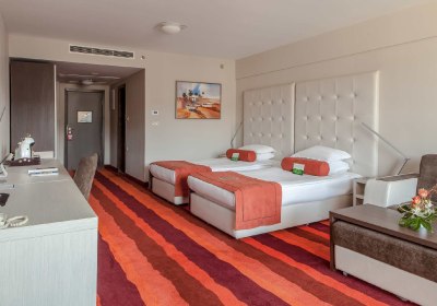 International Hotel Casino & Tower Suites