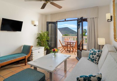 Regency Country Club, Apartments Suites