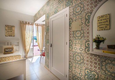 Bella Colina Vintage Hotel