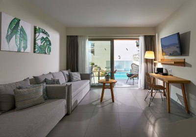 Enorme Santanna Beach Resort