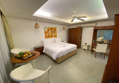 The Lokal Phuket Hotel