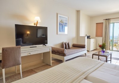 Giannoulis Grand Bay Beach Resort