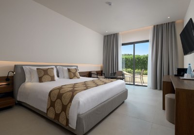 The Ixian Grand & All Suites