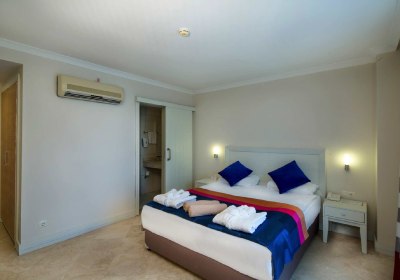 Crystal Boutique Comfort Collection