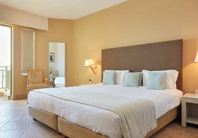 Giannoulis Grand Bay Beach Resort