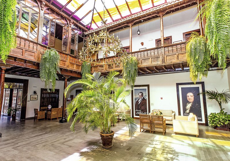 Ausstattung & Service