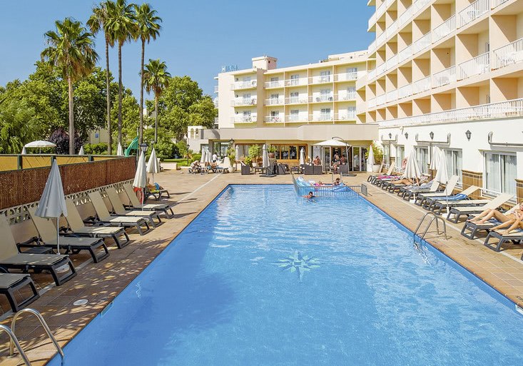 Beispiel: Hotel Außenpool