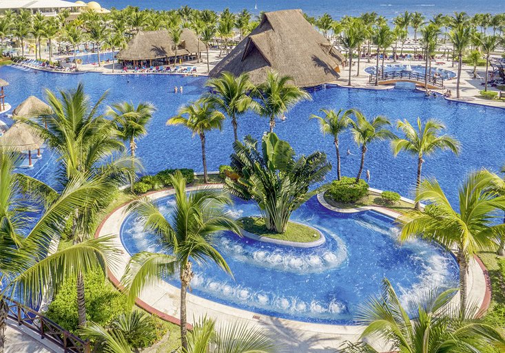 Beispiel: Hotel Außenpool