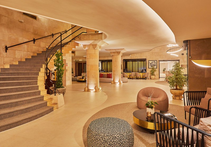 Ausstattung & Service