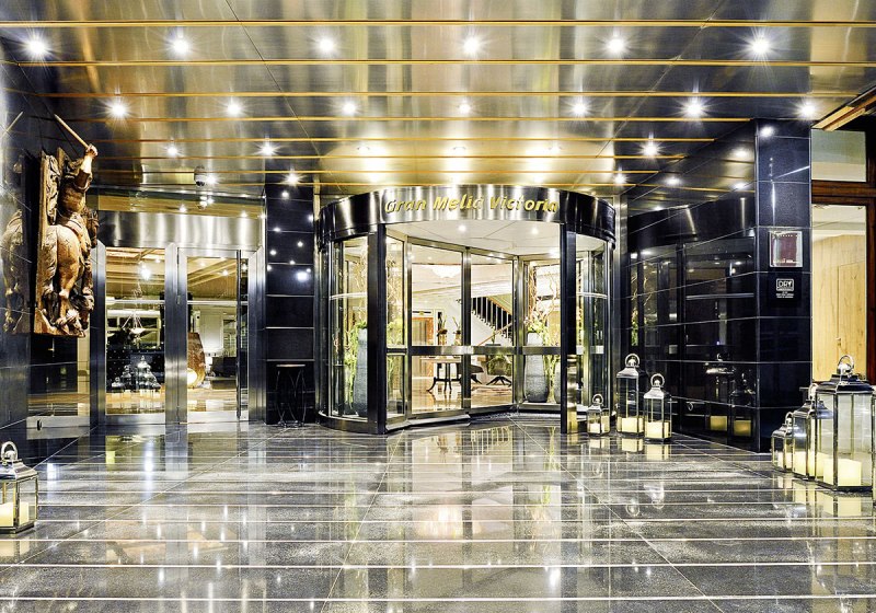 Ausstattung & Service