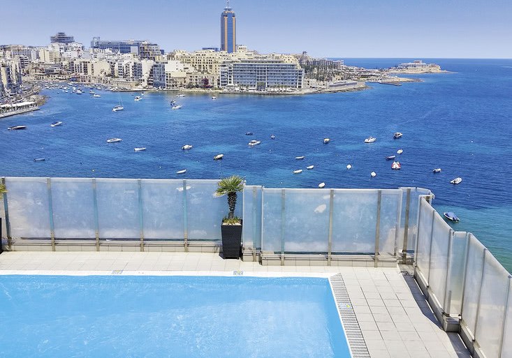 Beispiel: Hotel Außenpool