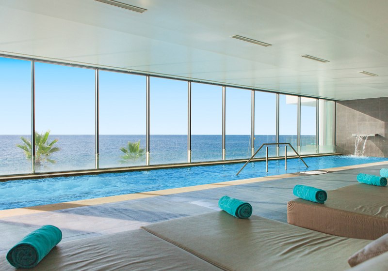 Beispiel: Hotel Innenpool