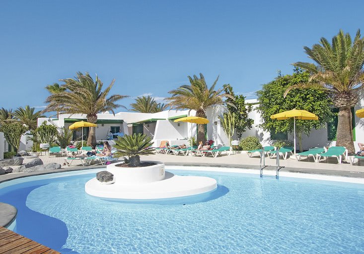 Beispiel: Hotel Außenpool