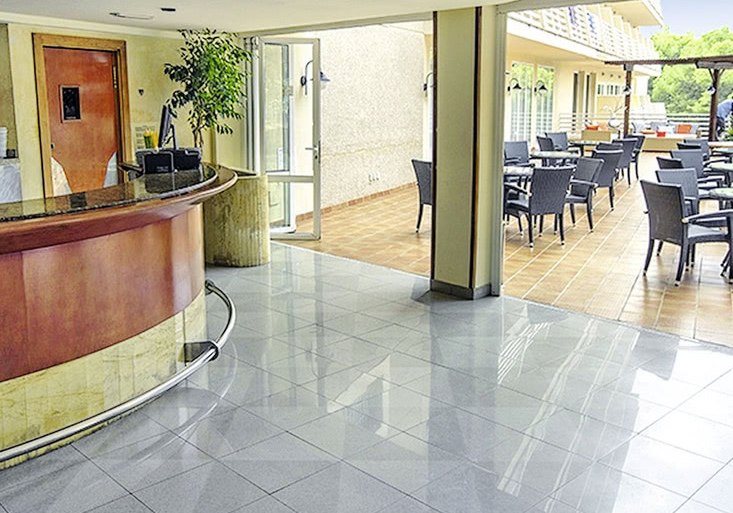 Ausstattung & Service