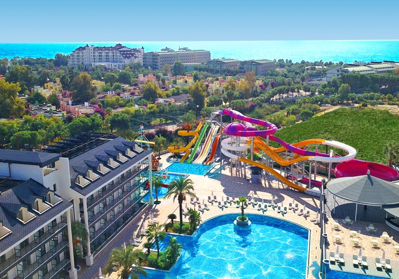 Beispiel: Hotel Außenpool