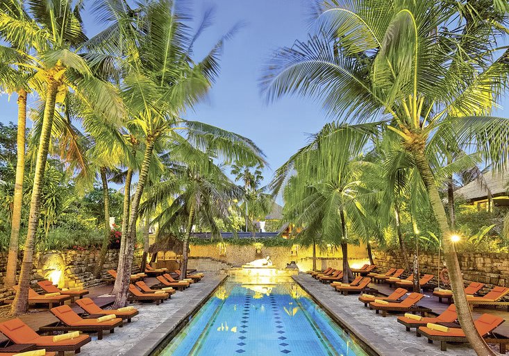 Beispiel: Hotel Außenpool